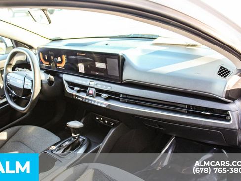 Used 2025 Kia K4 LXS image 22
