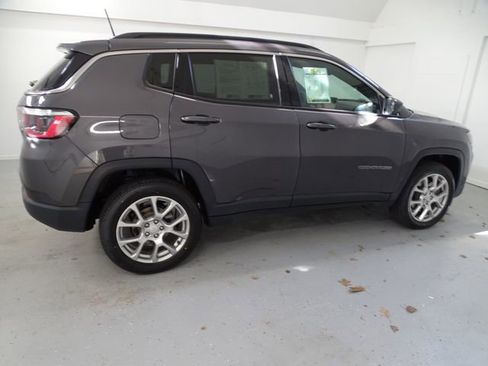 Certified 2024 Jeep Compass Latitude w/ Sun and Sound Group image 25