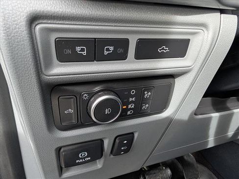 Used 2022 Ford F150 Lariat w/ Equipment Group 501A Mid image 31