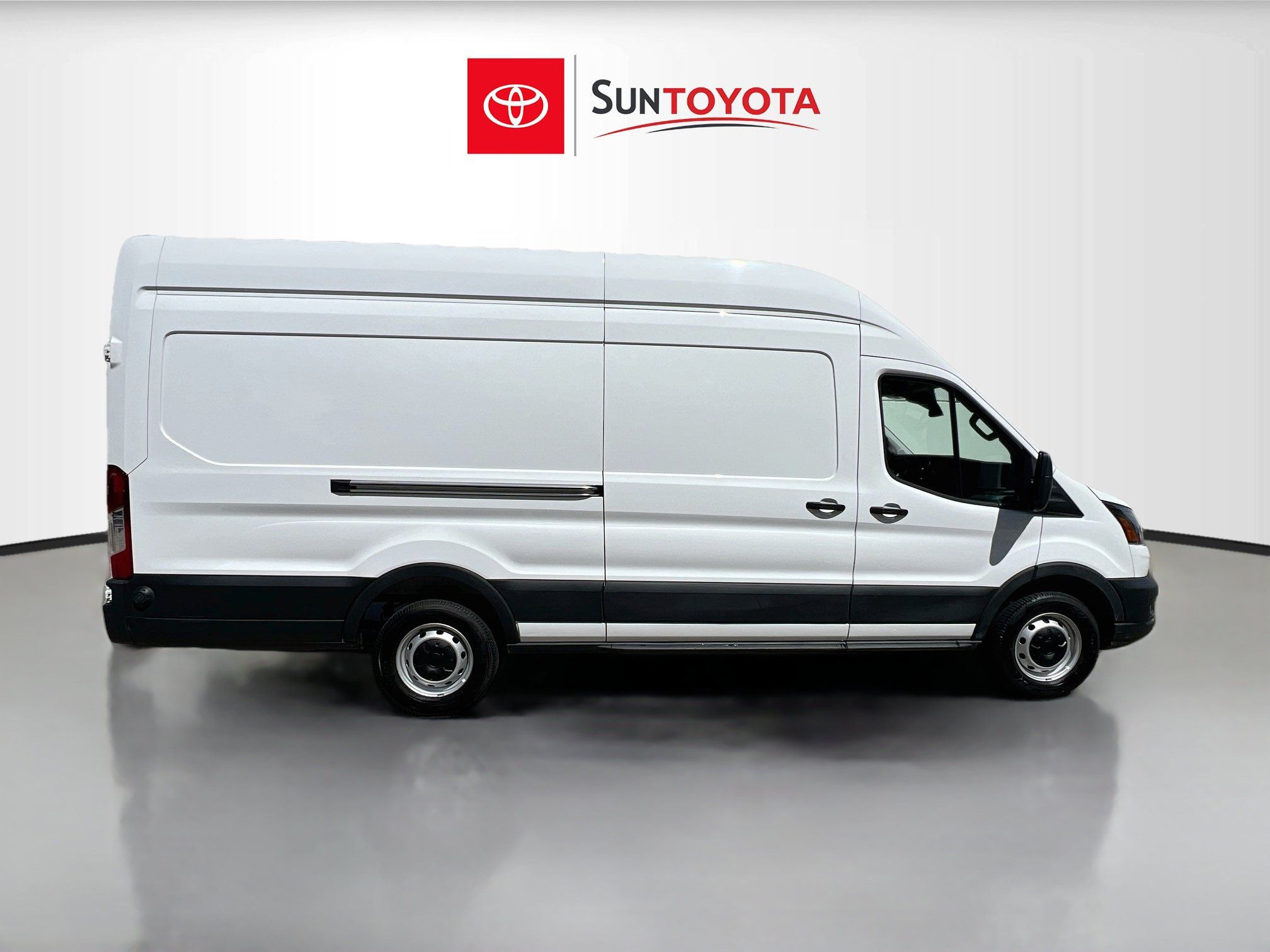 Used 2025 Ford Transit 250 148 High Roof Extended w/ Load Area Protection Package RWD image 2