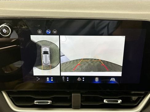 Used 2025 Chevrolet Equinox LT w/ Convenience Package II AWD/4WD image 12