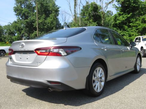 Used 2024 Toyota Camry LE AWD/4WD image 5