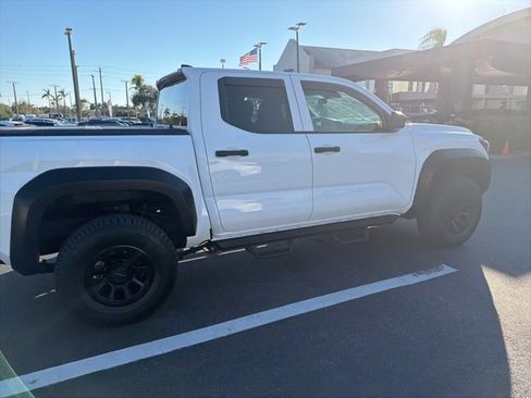 Used 2024 Toyota Tacoma SR image 6