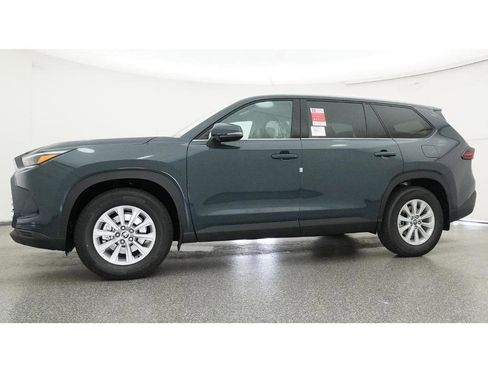 New 2026 Toyota Grand Highlander XLE FWD image 18