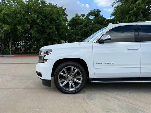 Used 2017 Chevrolet Suburban Premier RWD image 17