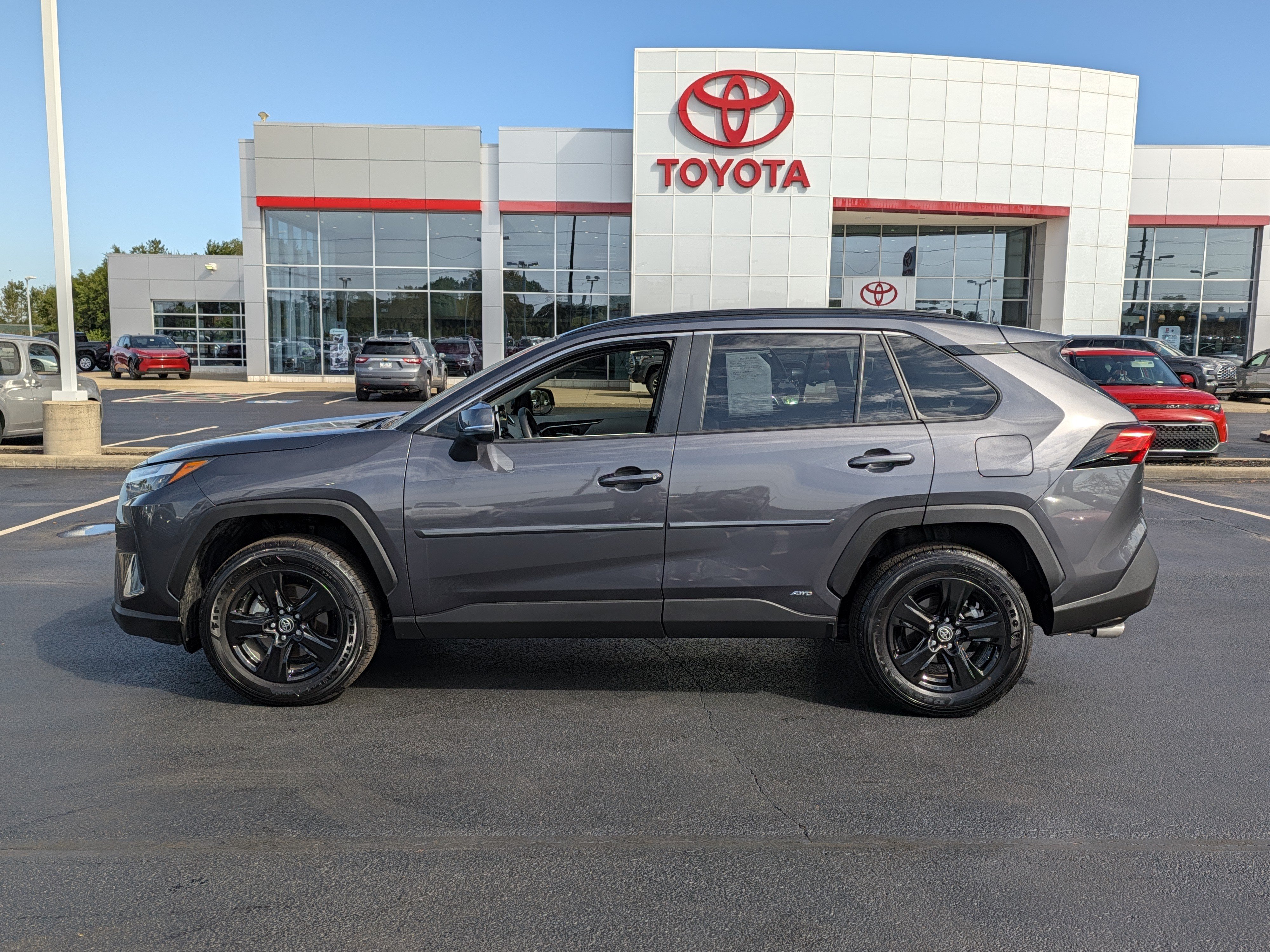 Certified 2025 Toyota RAV4 XLE w/ Convenience Package AWD/4WD image 5
