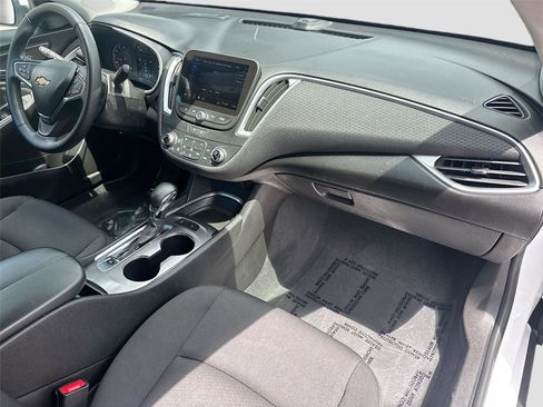 Used 2024 Chevrolet Malibu LT w/ Sport Edition FWD image 28