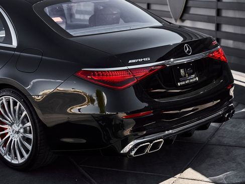 Used 2024 Mercedes-Benz S 63 AMG S image 10