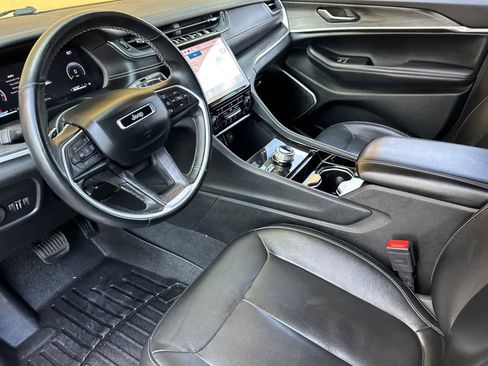 Used 2021 Jeep Grand Cherokee L Limited w/ MOPAR Finishing Package image 9