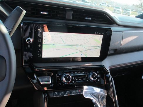 New 2026 GMC Sierra 2500 AT4 w/ AT4 Premium Plus Package image 19