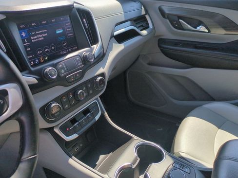 Used 2024 GMC Terrain SLT FWD image 23