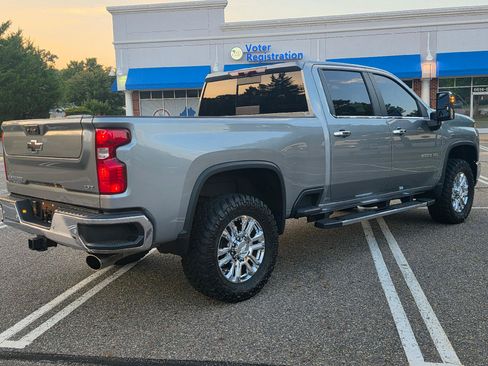 Used 2024 Chevrolet Silverado 2500 LT w/ All Star Edition AWD/4WD image 4