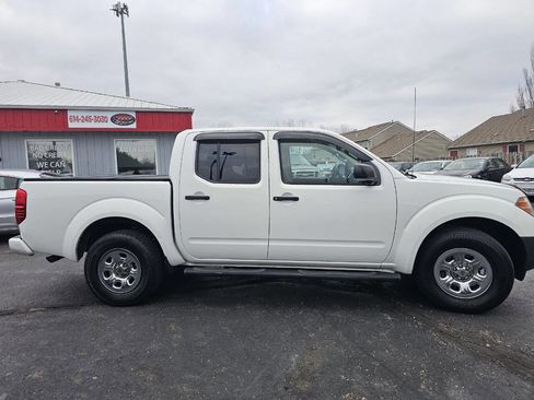 Used 2017 Nissan Frontier S image 5
