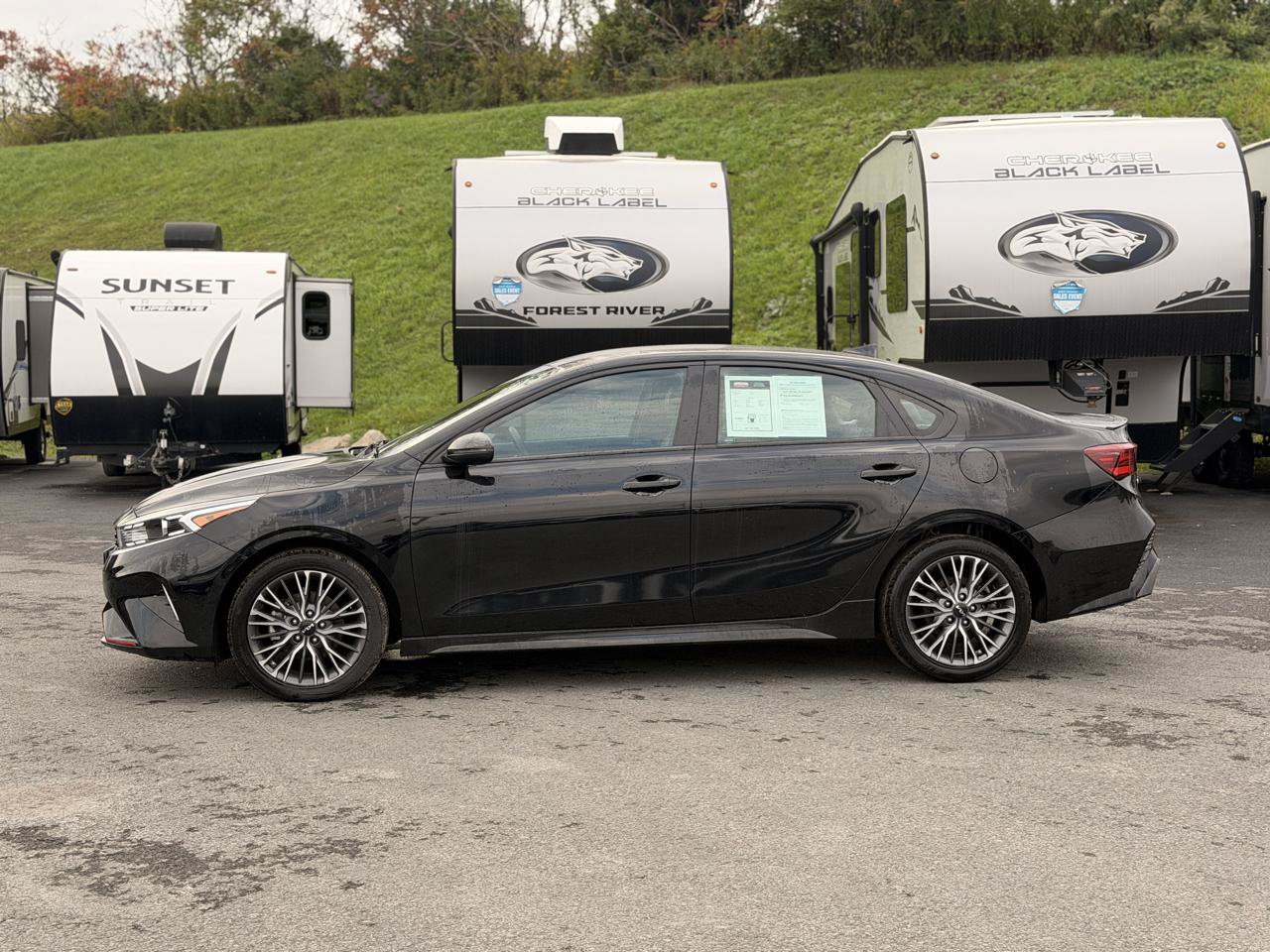 Used 2023 Kia Forte GT-Line w/ GT-Line Technology Package FWD image 10