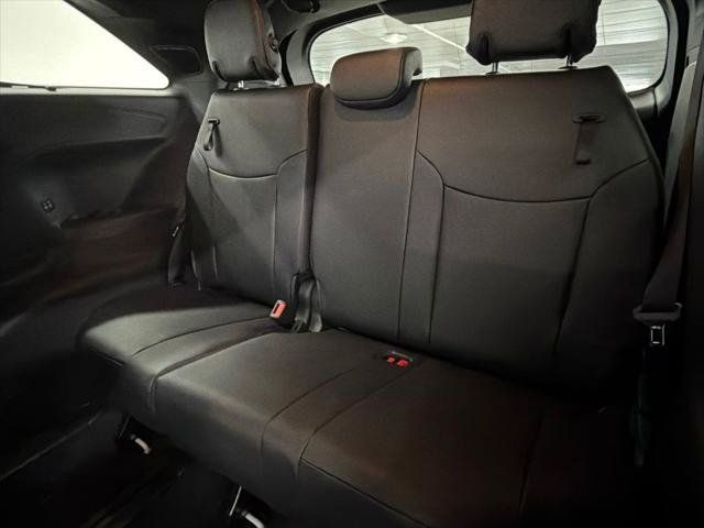 Certified 2026 Toyota Sienna XSE FWD image 40