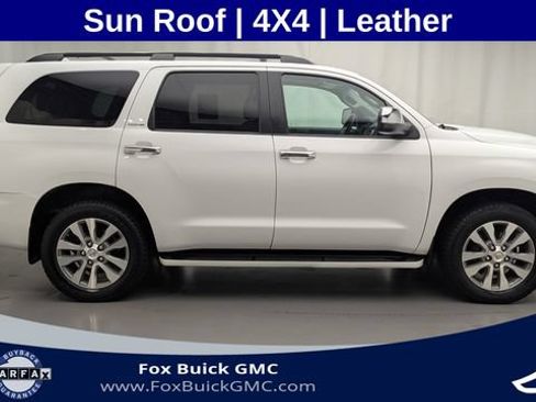 Used 2017 Toyota Sequoia Limited w/ Safety & Convenience Package AWD/4WD image 4