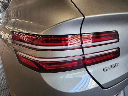 Used 2022 Genesis GV80 3.5T image 9