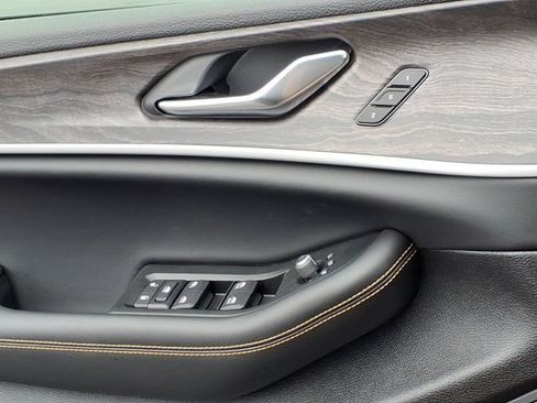 New 2026 Jeep Grand Cherokee Limited AWD/4WD image 12