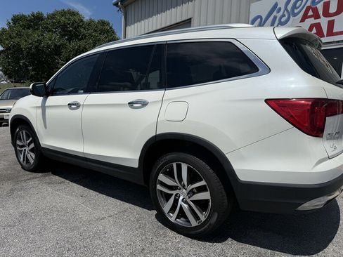 Used 2018 Honda Pilot Elite image 10