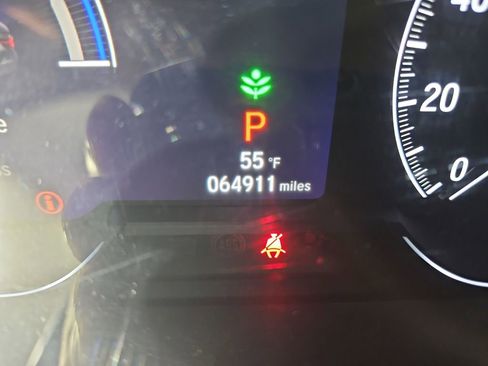 Used 2018 Honda Accord Touring image 16