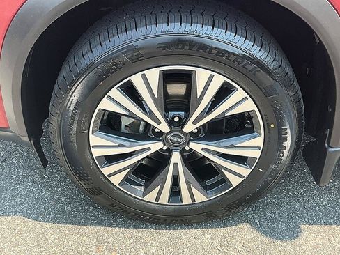 Certified 2023 Nissan Rogue SV w/ SV Premium B Package FWD image 7