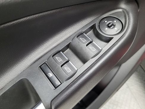 Used 2017 Ford Escape Titanium FWD image 27