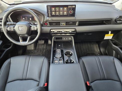 New 2026 Honda Pilot Touring image 12