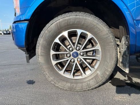 Used 2018 Ford F150 XLT w/ Equipment Group 302A Luxury AWD/4WD image 14