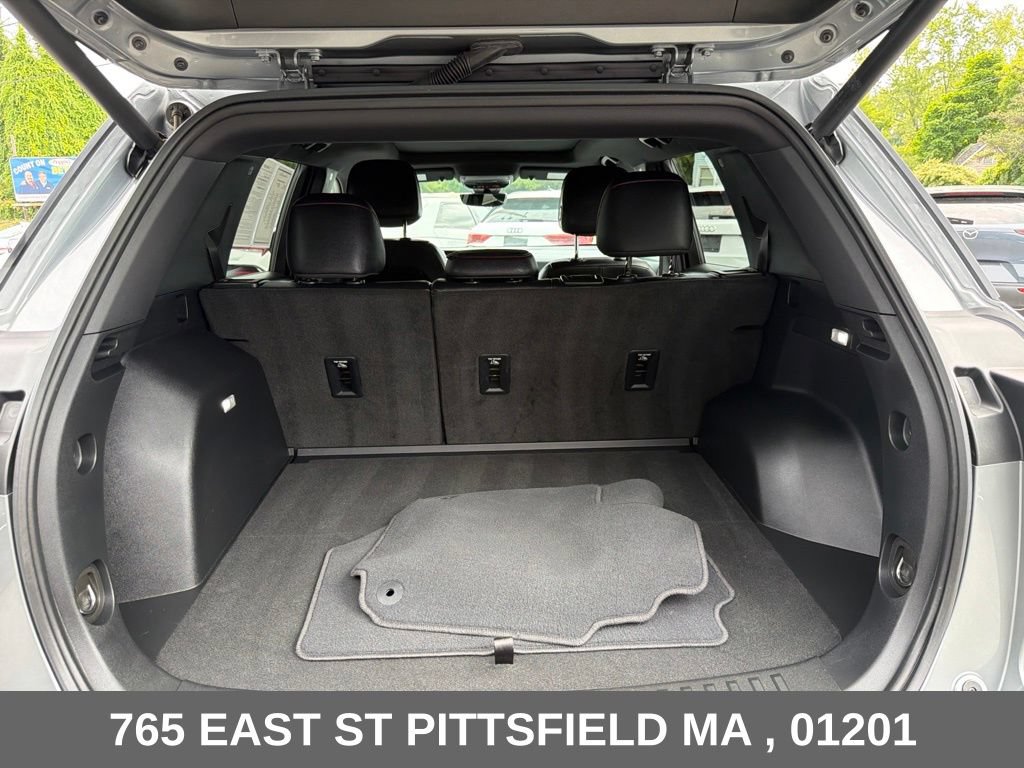 Used 2025 Chevrolet Equinox RS w/ Safety and Technology Package AWD/4WD image 19