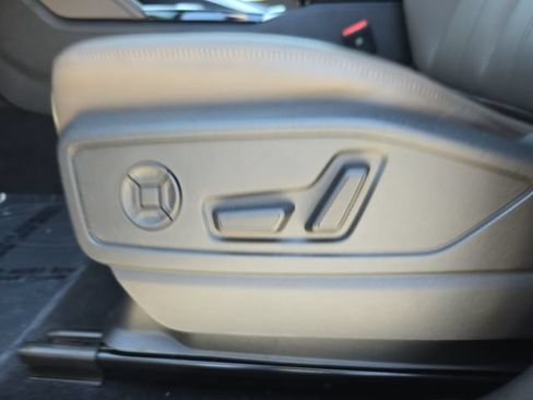 Used 2025 Audi Q5 Premium w/ Convenience Package AWD/4WD image 33
