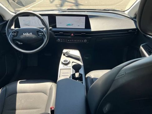 Certified 2024 Kia EV6 Light AWD/4WD image 14