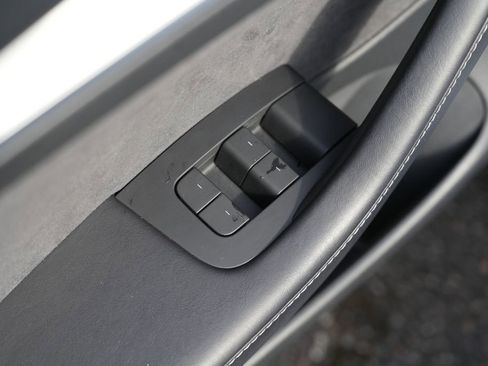 Used 2022 Tesla Model 3 Long Range image 26