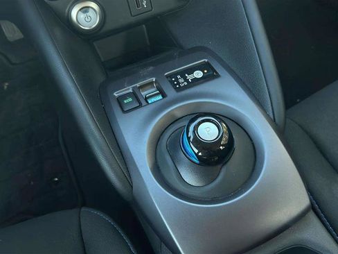 Used 2024 Nissan Leaf S FWD image 16