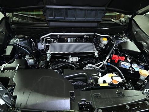 Used 2024 Subaru Ascent Premium w/ Convenience Package image 18