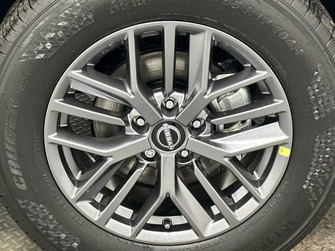 Used 2024 Nissan Rogue S AWD/4WD image 17