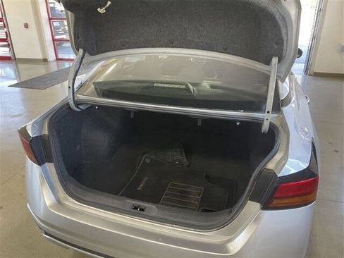 Used 2019 Nissan Altima 2.5 SV FWD image 19