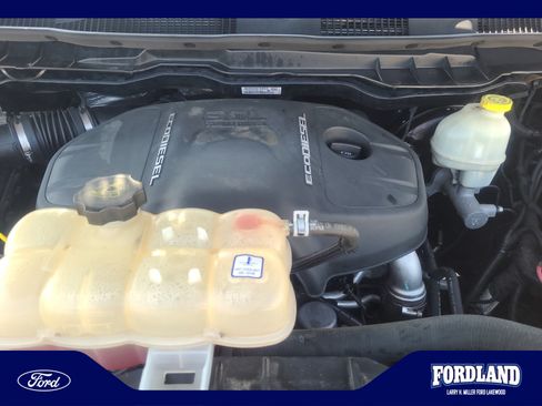 Used 2014 RAM 1500 Laramie AWD/4WD image 22