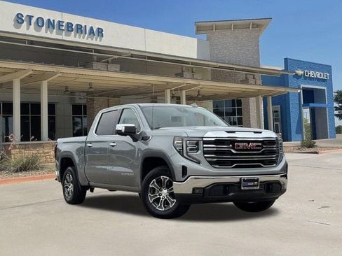 Used 2026 GMC Sierra 1500 SLT AWD/4WD image 2