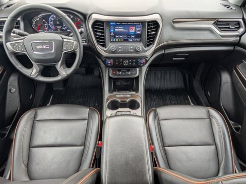 Used 2023 GMC Acadia AT4 w/ Technology Package image 5