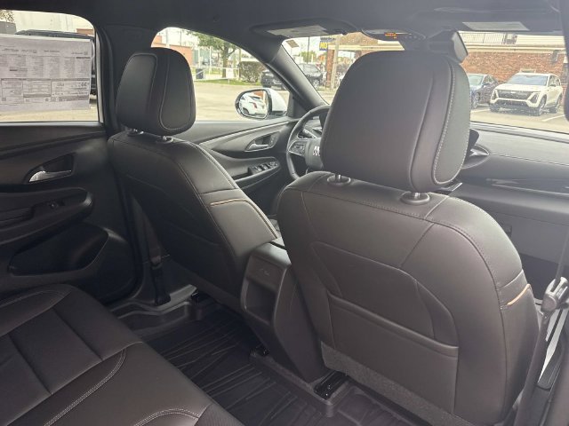Used 2026 Buick Envista Avenir FWD image 23