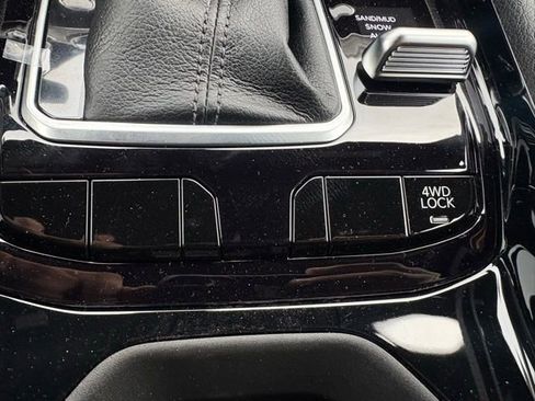 New 2026 Jeep Compass Latitude image 24