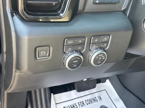 Used 2022 GMC Sierra 1500 AT4 w/ AT4 Premium Package AWD/4WD image 28