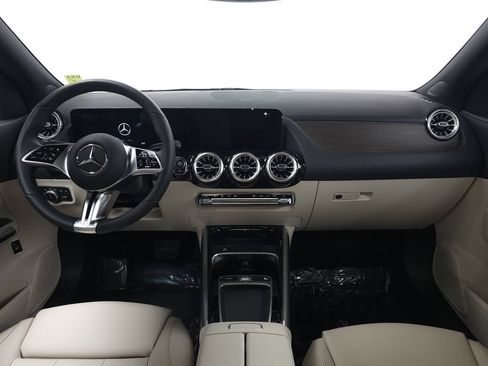 Certified 2026 Mercedes-Benz GLA 250 4MATIC image 21