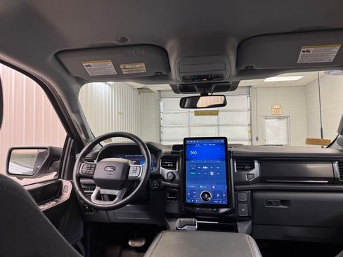 Used 2024 Ford F150 Lightning Flash image 19