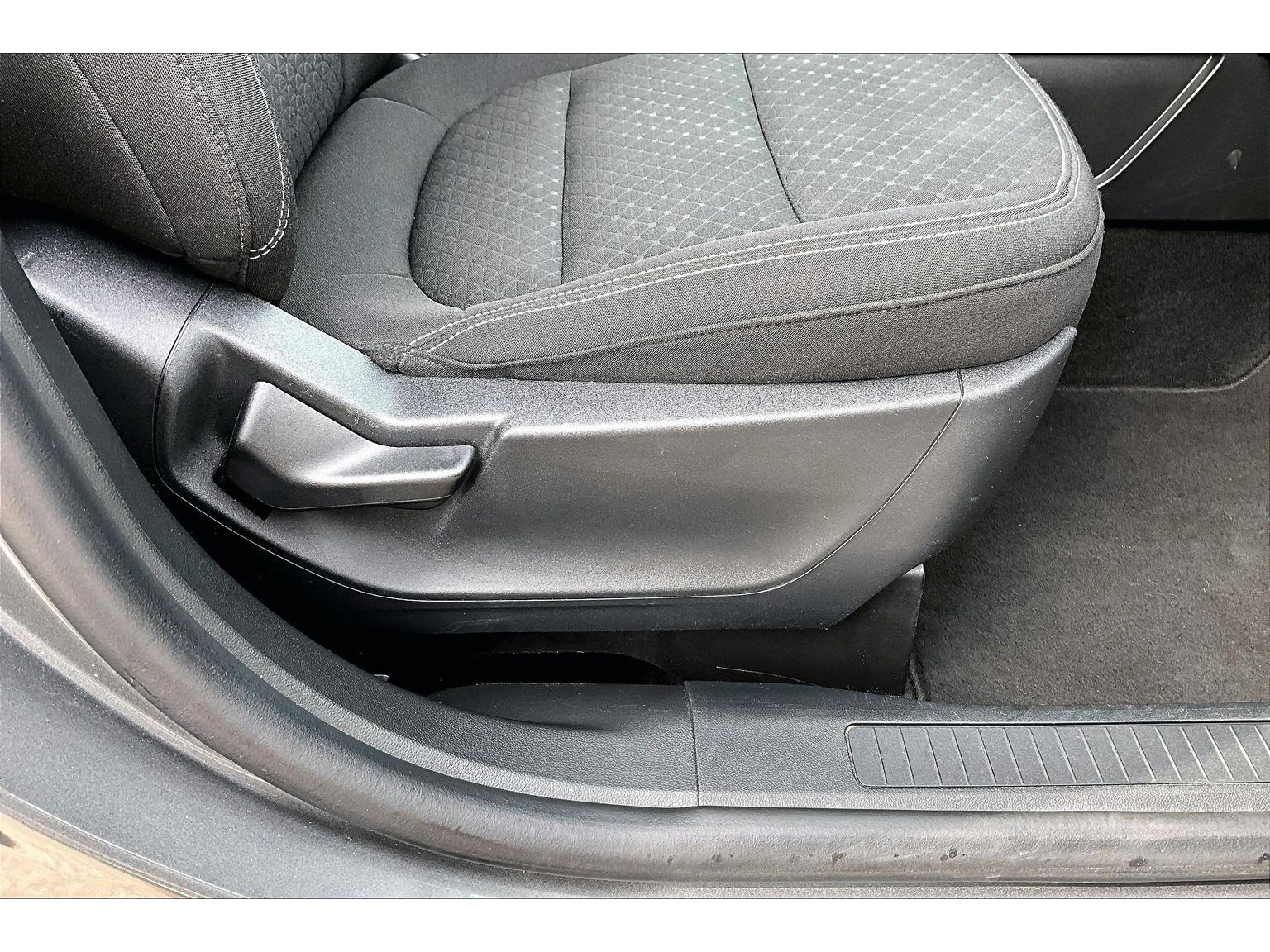 Used 2025 Ford Escape Active AWD/4WD image 49