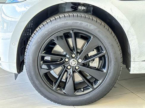 Used 2026 Jaguar F-PACE R-Dynamic S AWD/4WD image 27