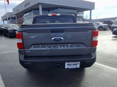 Used 2022 Ford Maverick Lariat w/ Lariat Luxury Package image 7