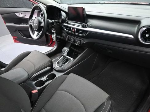 Used 2023 Kia Forte LXS FWD image 12