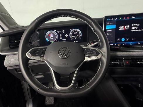 Used 2026 Volkswagen Tiguan S FWD image 14