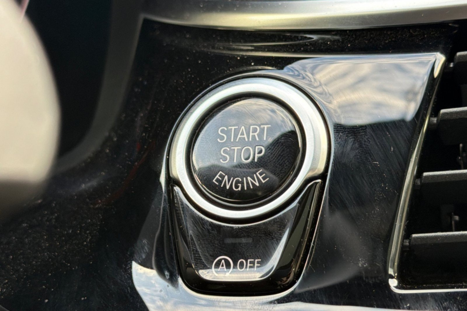 Used 2020 BMW 540i w/ Premium Package RWD image 21